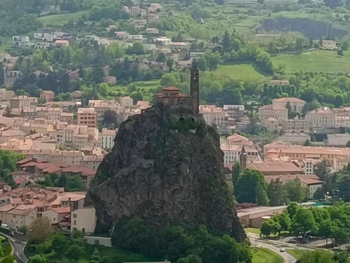 La Maison Des Roses Chadrac Kültér fotó